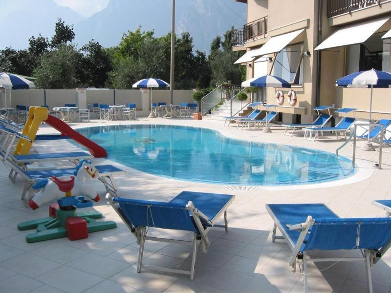 Hotel Angelini Torbole Sul Garda Exteriér fotografie